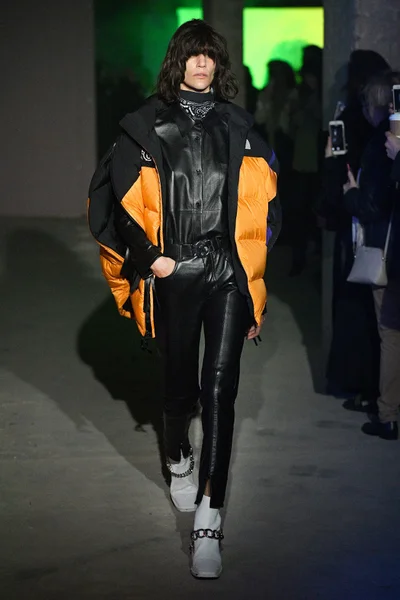 Look 1